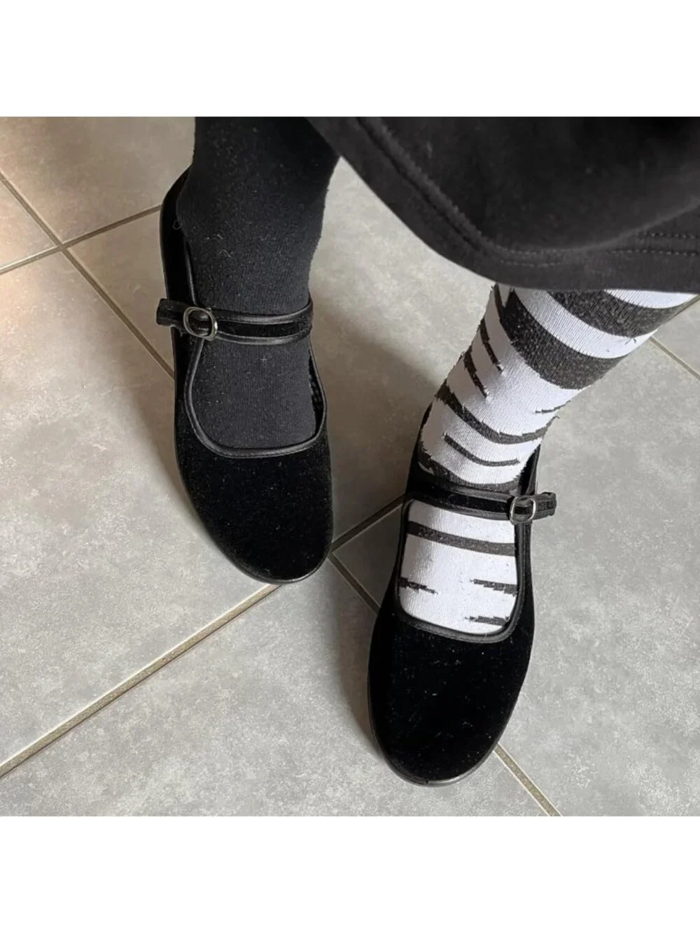 Chic Black Velvet Mary Jane Flats for Women | Stylish Comfort & Versatile Wear